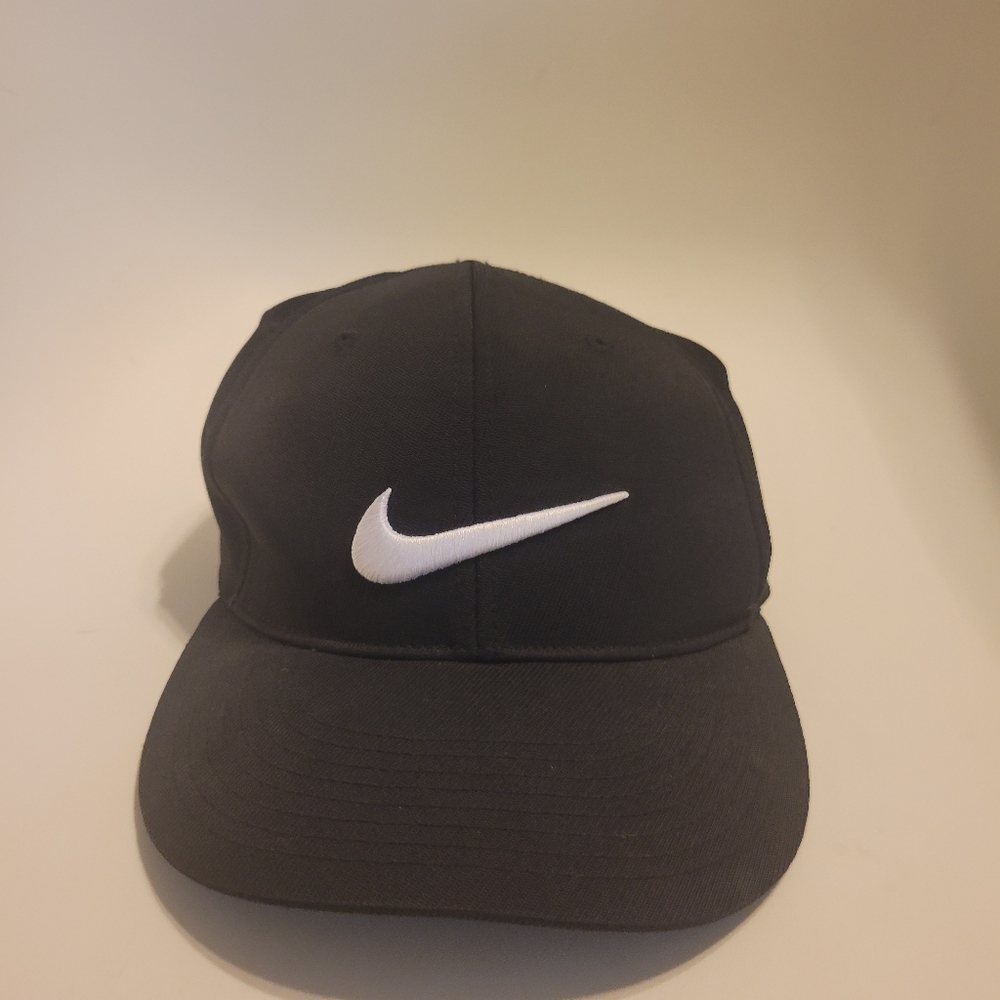 Nike Golf one size Unisex hat black.